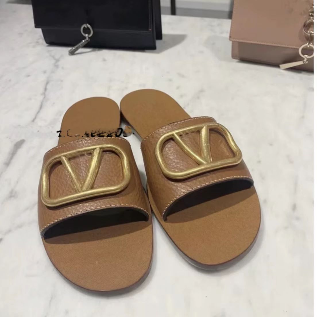 2025 New Korean Fashion Women's Slippers with One Line, Open Toe, Versatile Flat Bottom, Cool Slippers, Women's Shoes, Travel and Vacation Shoes 2025 New Korean Fashion Women's Slippers with One Line, Open Toe, Versatile Flat Bottom, Cool Slippers, Women's Shoes, Travel and Vacation Shoes