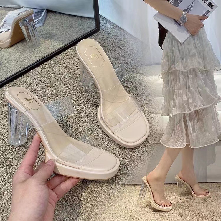 High heeled slippers for women in the summer of 2024, a new style with a straight strap for outdoor wear, fashionable thick and transparent slippers women