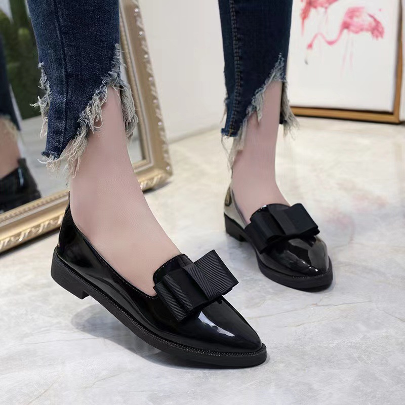 Spring Korean version bow pointed casual low top single shoes for women, flat bottomed shallow mouth simple slip on commuting women's leather shoes Spring Korean version bow pointed casual low top single shoes for women, flat bottomed shallow mouth simple slip on commuting women's leather shoes
