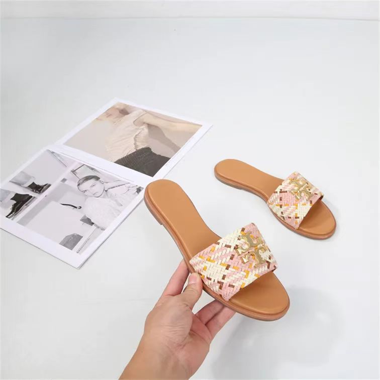 European and American casual beach shoes 2025 new metal flat bottomed temperament slippers for women's comfortable temperament sandals cross-border European and American casual beach shoes 2025 new metal flat bottomed temperament slippers for women's comfortable temperament sandals cross-border