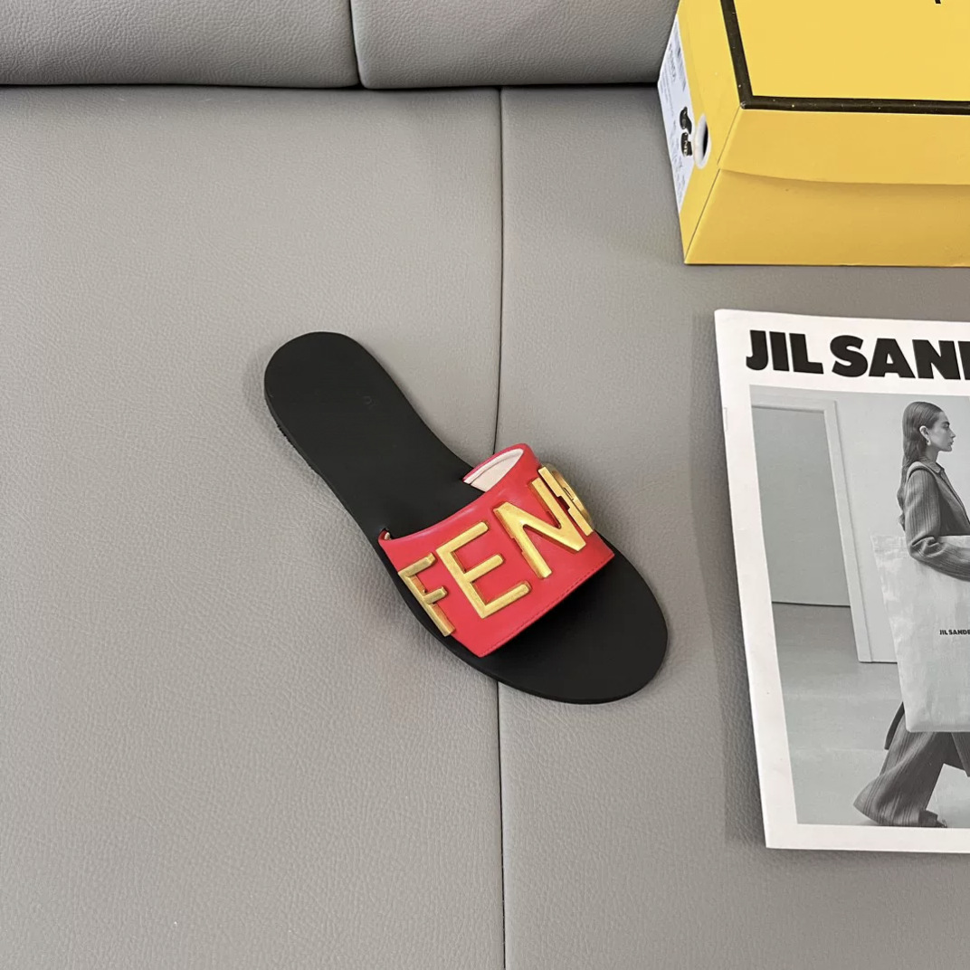 2025 New European and American Style Metal Letter Slippers with One Word Strap for Female Lazy Fashion F Series Cool Slippers 2025 New European and American Style Metal Letter Slippers with One Word Strap for Female Lazy Fashion F Series Cool Slippers