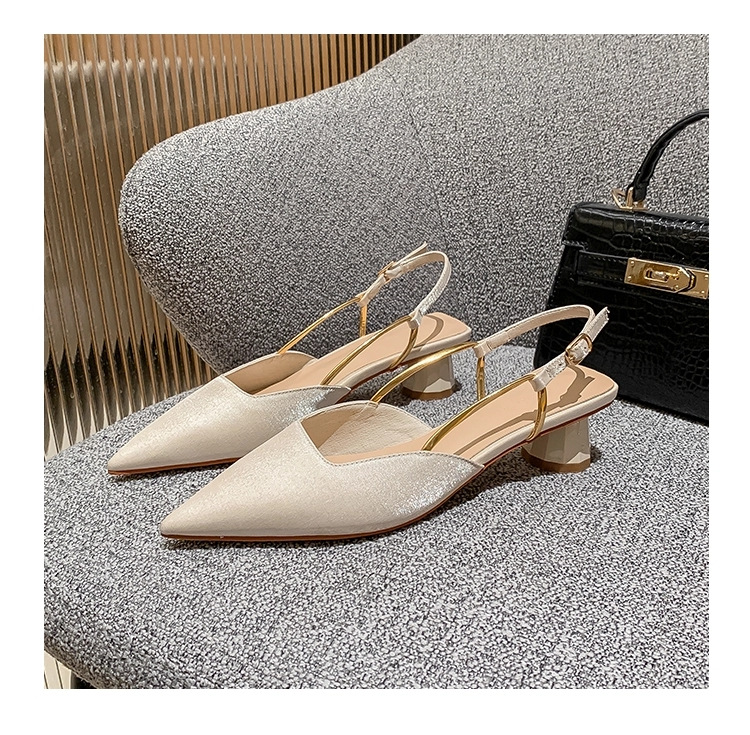 2024 Summer New High Heels, Headtips, Pointed Fashion Sandals for Women, Coarse Heels, Women's One Button Middle Single Shoes 2024 Summer New High Heels, Headtips, Pointed Fashion Sandals for Women, Coarse Heels, Women's One Button Middle Single Shoes