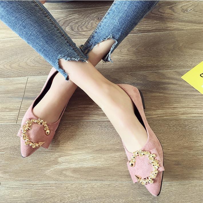 Internet celebrity fashion shallow mouth single shoe women 2024 spring style flat bottomed metal bean soft sole lazy one foot women's shoes Internet celebrity fashion shallow mouth single shoe women 2024 spring style flat bottomed metal bean soft sole lazy one foot women's shoes
