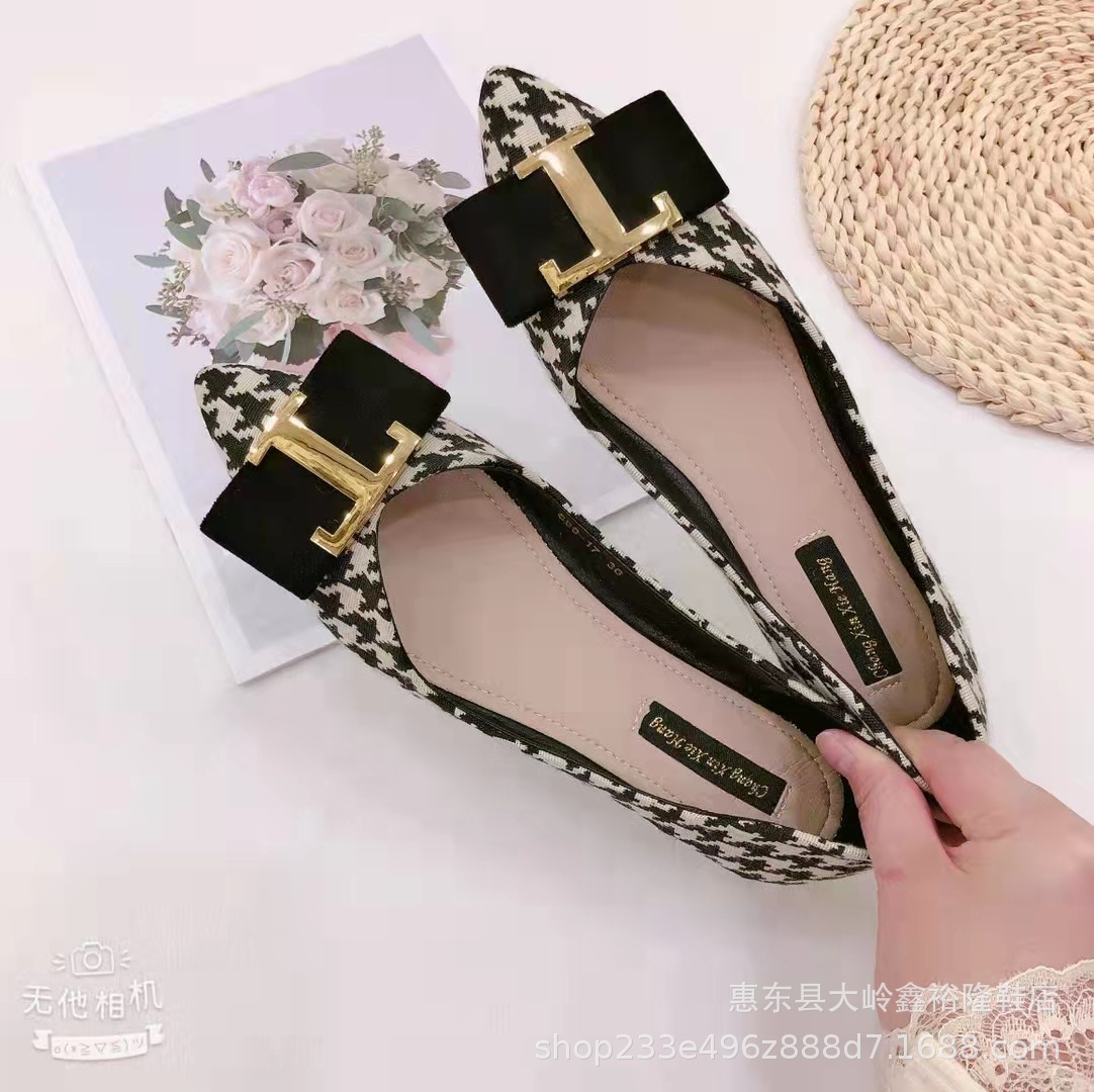 Sharp pointed flat bottomed bag 2022 Spring and Autumn new style shallow mouth small fragrance soft sole fashionable women's shoes Sharp pointed flat bottomed bag 2022 Spring and Autumn new style shallow mouth small fragrance soft sole fashionable women's shoes