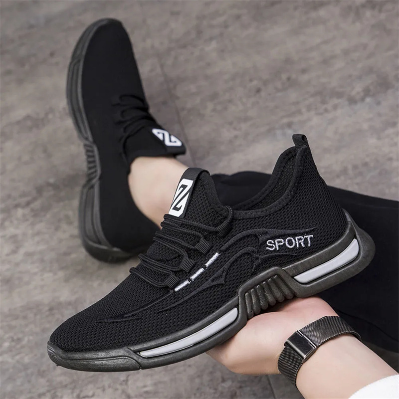 Summer New Student Men's Shoes 2024 Flyknit Mesh Shoes Fashionable and Versatile Breathable Soft Bottom Casual Sports Men's Shoes
