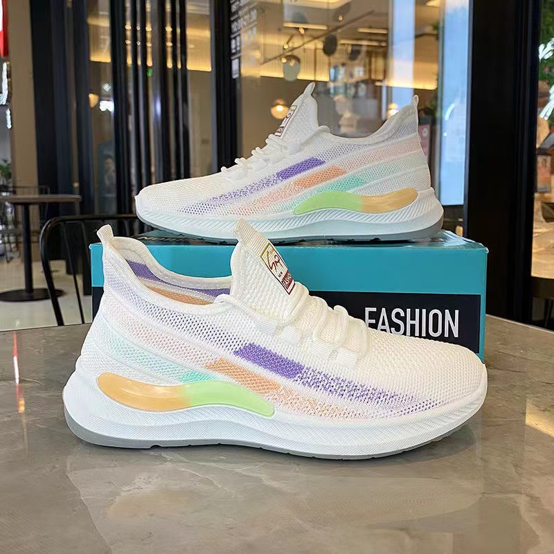 Casual shoes, women's lightweight running shoes, new fly woven breathable soft sole, women's white shoes, fashionable mother's trendy shoes wholesale
