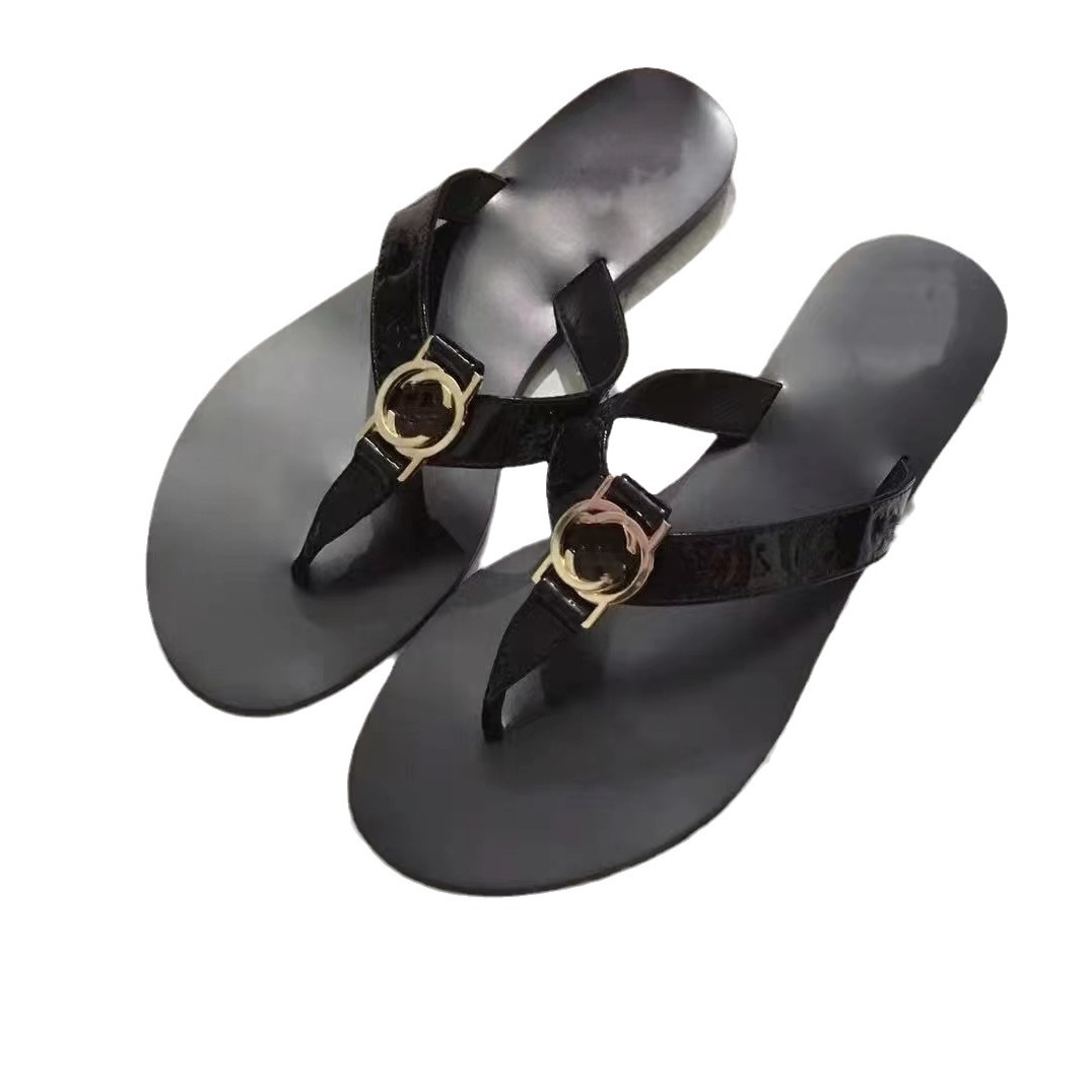 2025 summer new flip flops round headed flat bottomed oversized comfortable cool slippers 2025 summer new flip flops round headed flat bottomed oversized comfortable cool slippers