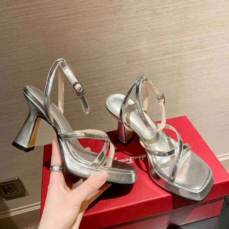 2024 summer new sandals for women with exposed toes, gold buckle with silver French style sexy thick heel high-heeled forest style 2024 summer new sandals for women with exposed toes, gold buckle with silver French style sexy thick heel high-heeled forest style