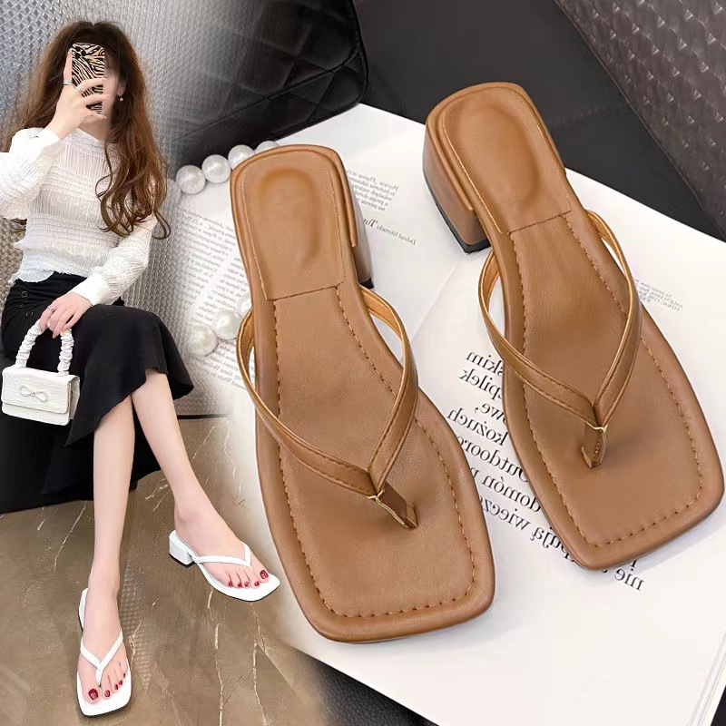 Clip toed cool slippers for women in summer 2024, fashionable outerwear, square toe, thick heel, anti slip beach flip flops for women, trendy outfit