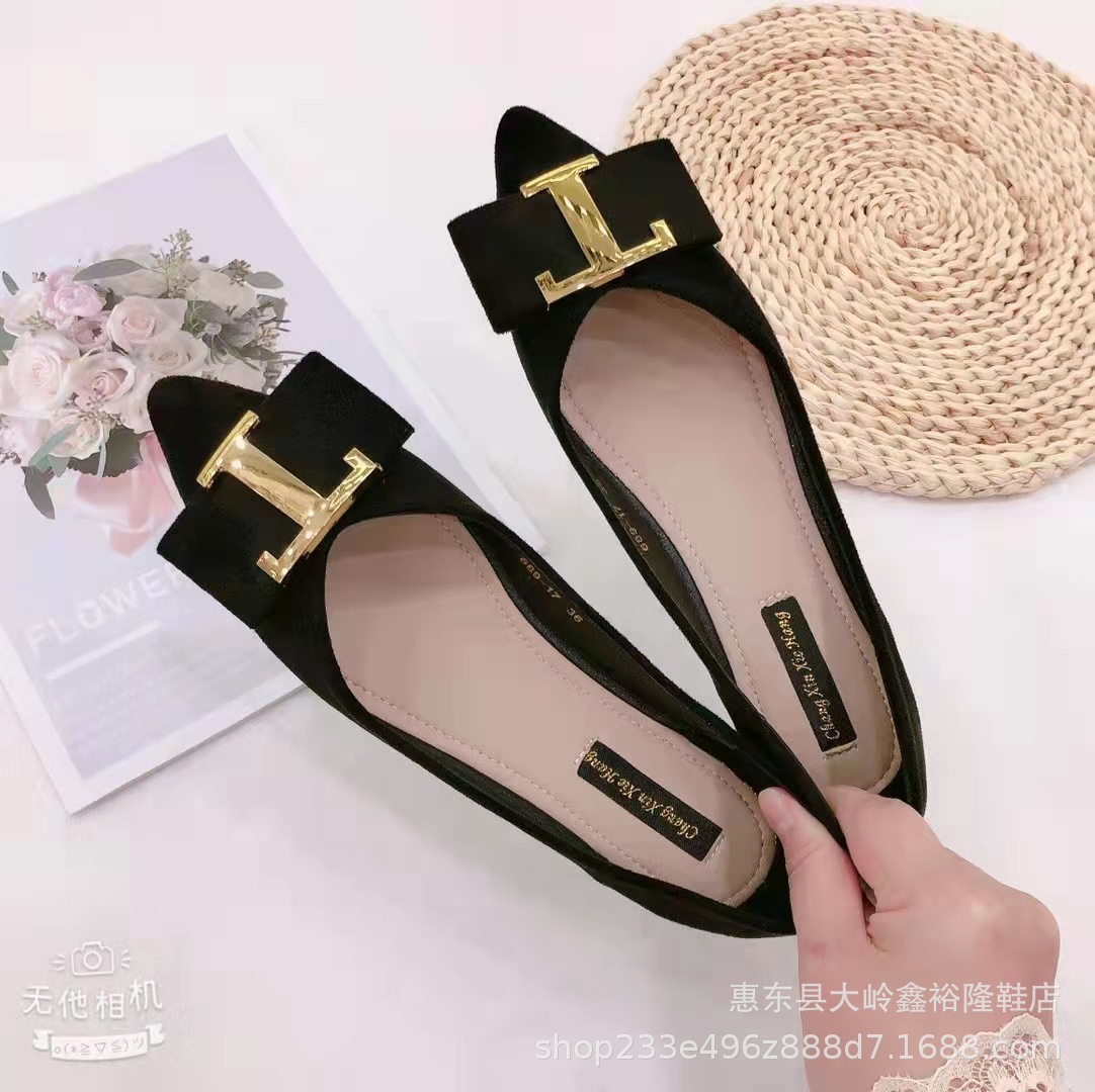 Sharp pointed flat bottomed bag 2022 Spring and Autumn new style shallow mouth small fragrance soft sole fashionable women's shoes Sharp pointed flat bottomed bag 2022 Spring and Autumn new style shallow mouth small fragrance soft sole fashionable women's shoes