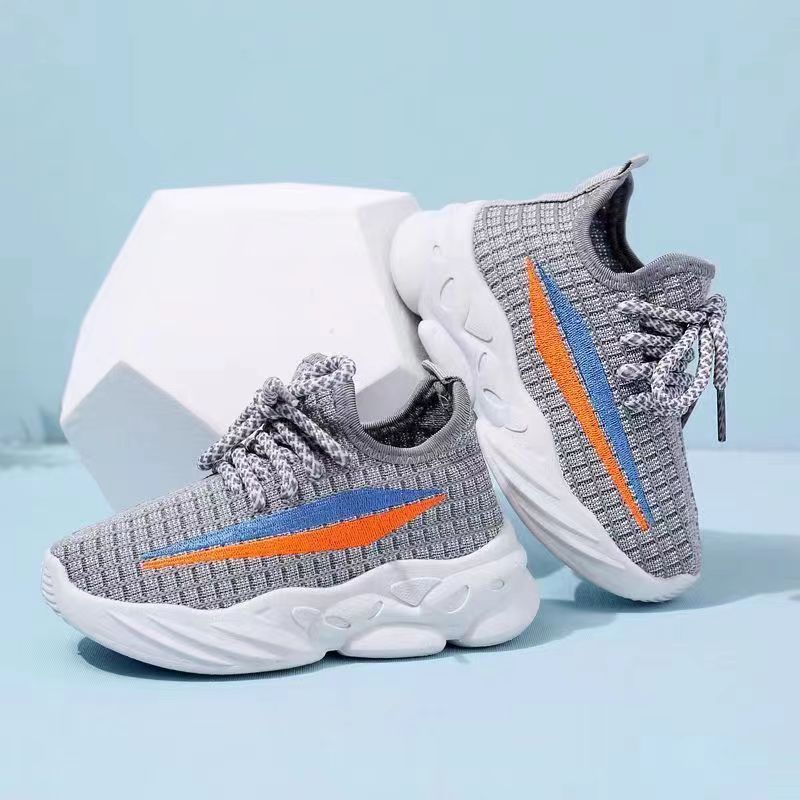 Kindergarten children's sports shoes, boys' and girls' baby shoes, fly woven mesh shoes, soft soled soft faced coconut shoes, casual shoes for children