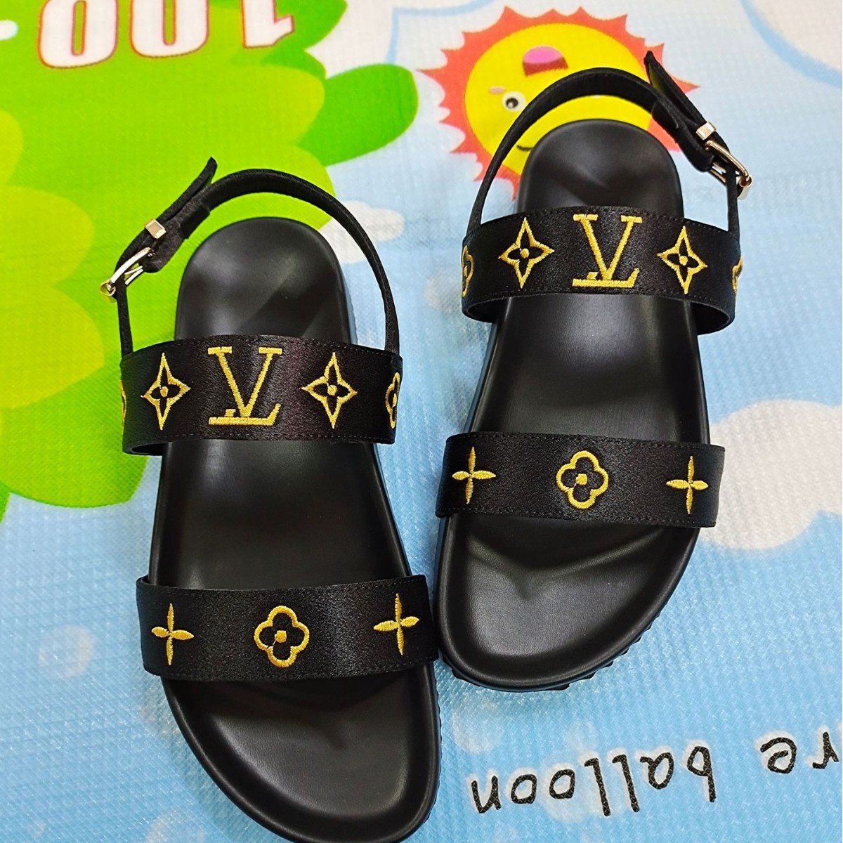 Foreign trade, cross-border, 2025 new sandals for women's casual beach shoes, flat bottomed, comfortable, non slip rubber, Roman embroidery Foreign trade, cross-border, 2025 new sandals for women's casual beach shoes, flat bottomed, comfortable, non slip rubber, Roman embroidery