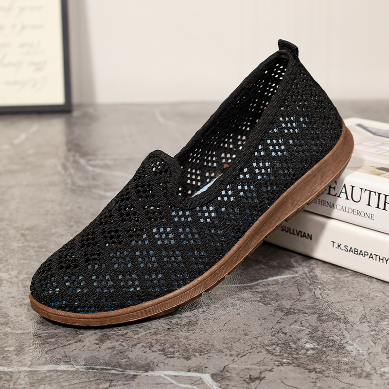 Summer new middle-aged and elderly mesh shoes breathable fly woven mother shoes soft sole comfortable casual cloth shoes for children Summer new middle-aged and elderly mesh shoes breathable fly woven mother shoes soft sole comfortable casual cloth shoes for children