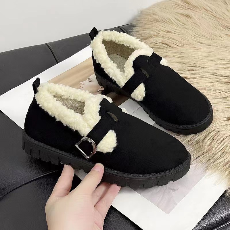 Winter hairy shoes for women wearing lamb, wool, bean, bean, and bean shoes with buckle design and thick velvet for one foot warmth. Women's cotton shoes
