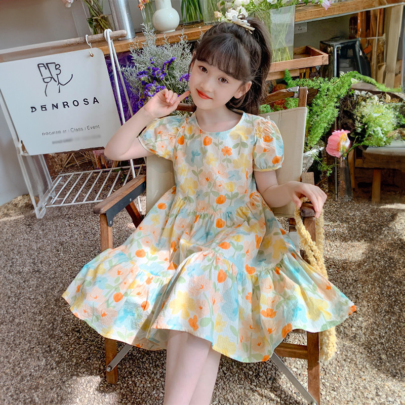 Korean version loose casual floral dress for girls, summer new style for middle-aged and young children, stylish and trendy bubble sleeve princess dress