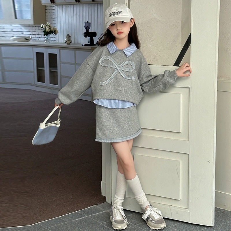 Internet celebrity girl Korean version skirt set, featuring the latest trendy bow top and skirt from Da Tong Spring and Autumn collection. Two piece set