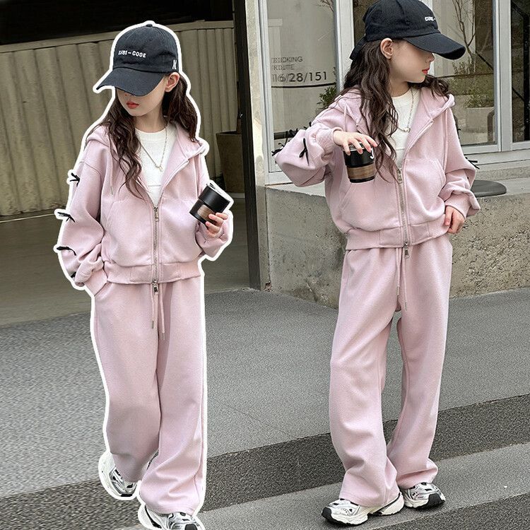 Girls' Korean version bowtie sportswear set, featuring the latest Western style hooded jacket and long pants from Da Tong Chunqiu. Two piece set