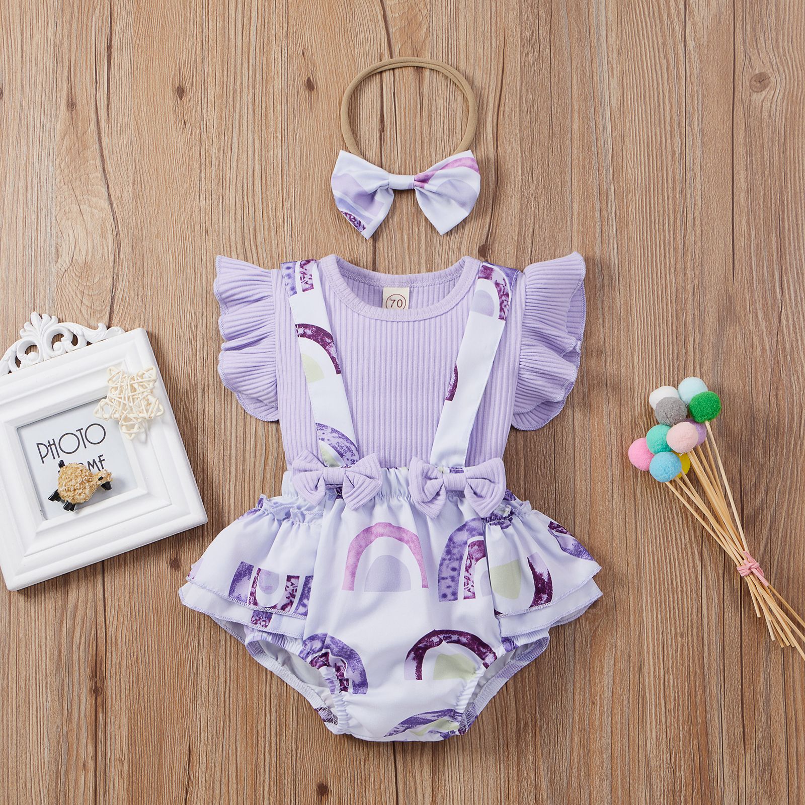 Foreign trade children's clothing girls' flying sleeve set ins new product children's pit stripe flying sleeve t-shirt printed bag fart ha skirt pants