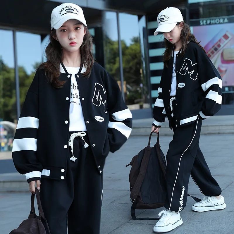 Girl's internet celebrity Spring and Autumn set 2024 new item for middle and high school students' outerwear, sports clothes, children's two-piece set