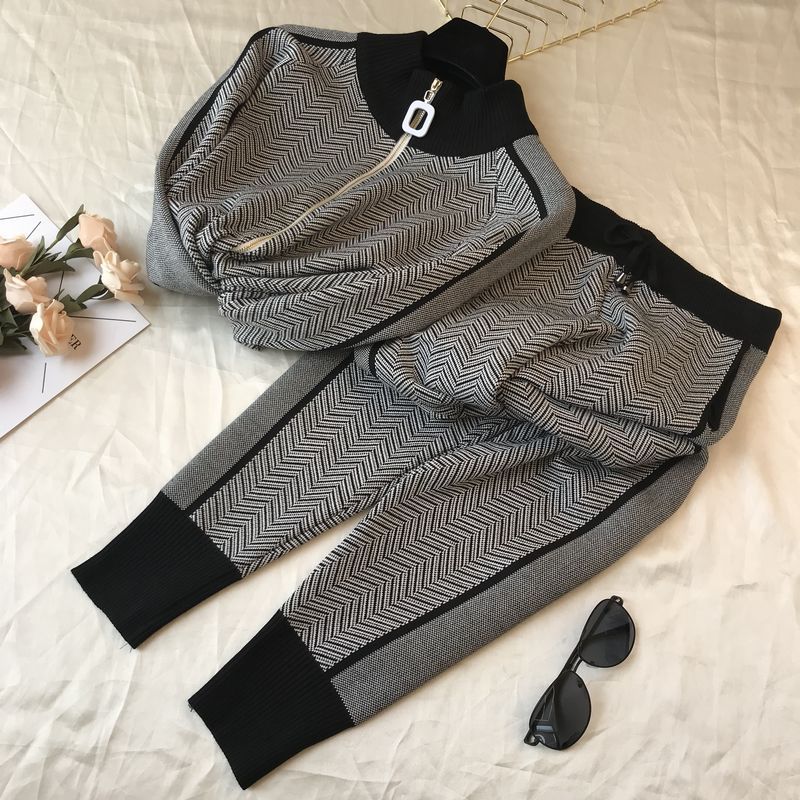 European Station 2021 Spring and Autumn New European Products Fashionable and Stylish Aging Pants Gentle Style Knitted Casual Sports Two Piece European Station 2021 Spring and Autumn New European Products Fashionable and Stylish Aging Pants Gentle Style Knitted Casual Sports Two Piece
