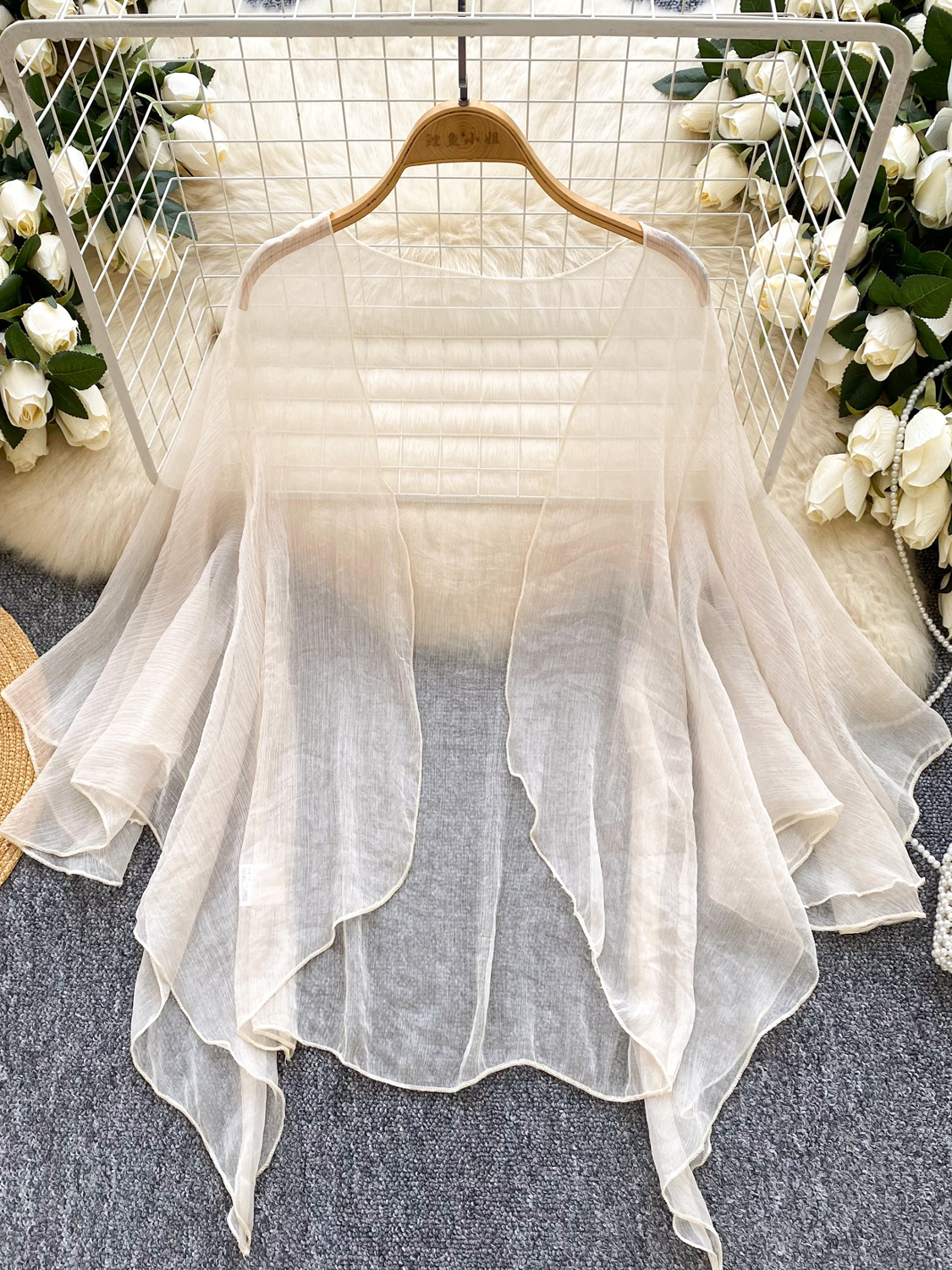 Extremely simple style solid color mesh cardigan for women in summer, loose and slimming, sweet shawl, sunscreen air conditioning shirt, top, jacket, trendy Extremely simple style solid color mesh cardigan for women in summer, loose and slimming, sweet shawl, sunscreen air conditioning shirt, top, jacket, trendy