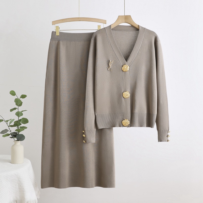 Cross border 2025 Xiaoxiangfeng Knitted Jacket New Celebrity Solid Color Cardigan+High Waist Half Skirt Two Piece Set Cross border 2025 Xiaoxiangfeng Knitted Jacket New Celebrity Solid Color Cardigan+High Waist Half Skirt Two Piece Set