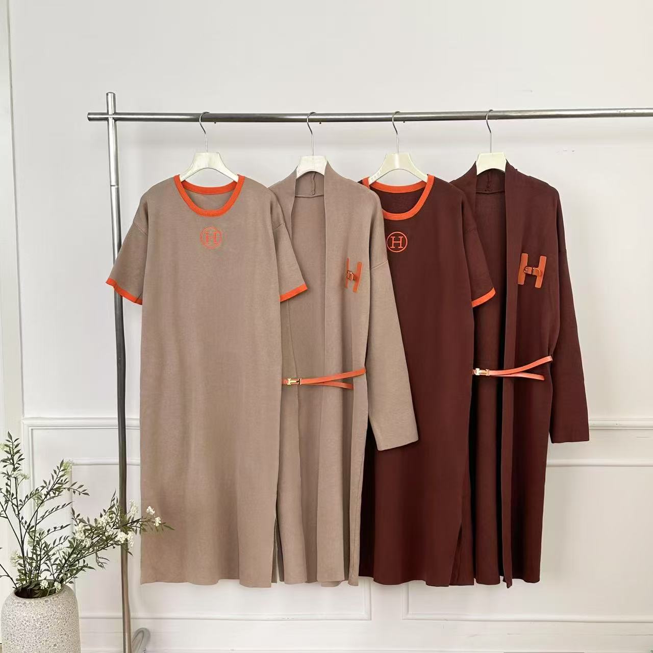 Cross border 25 year new simple and versatile temperament dress, H-letter knitted long cardigan jacket, two-piece set for autumn Cross border 25 year new simple and versatile temperament dress, H-letter knitted long cardigan jacket, two-piece set for autumn