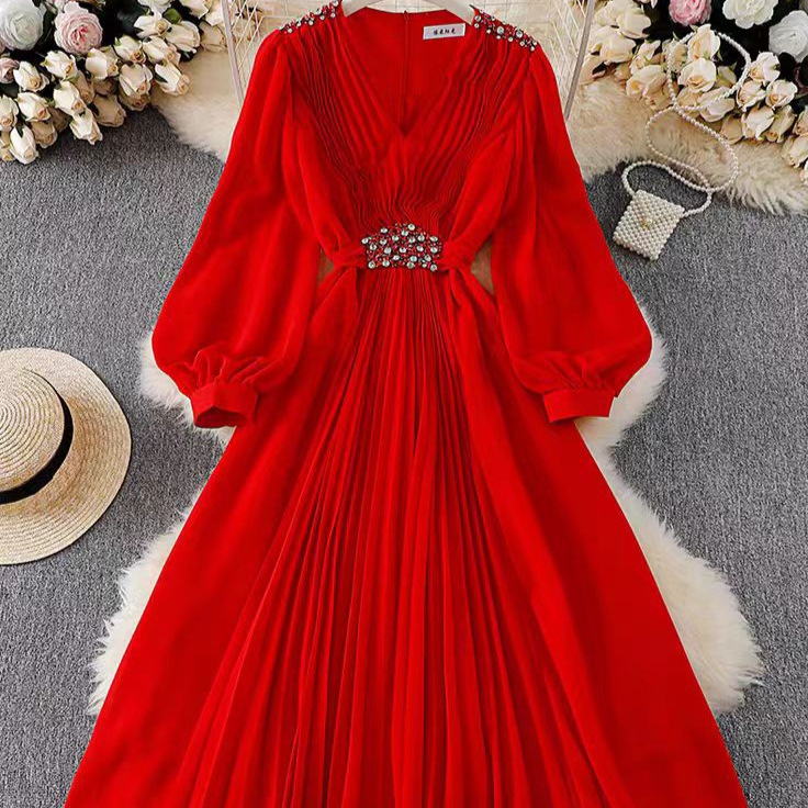 French retro high-end V-neck lantern sleeve studded diamond dress for women, with a cinched waist to show off a slim temperament and elegant long skirt