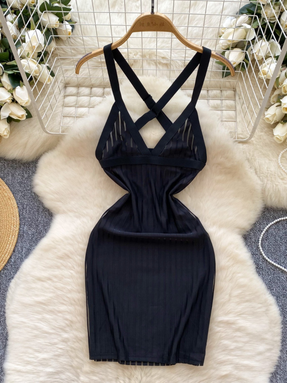 European and American style spicy girl camisole dress, women's spring mesh splicing, backless slimming design, pure desire to wrap buttocks skirt