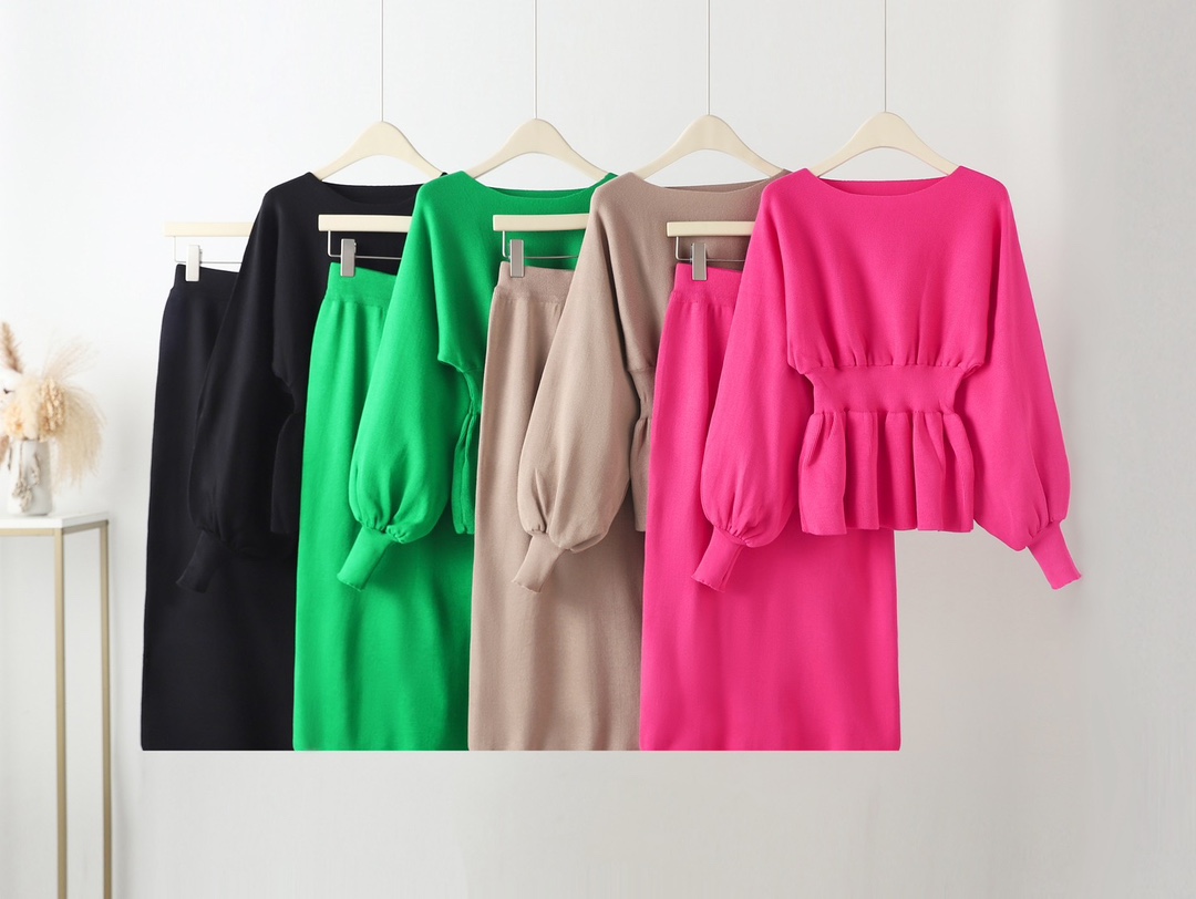 Fashion Set for Women 2023 Spring and Autumn Vintage Bag Hip, Waist, and Slimming Knitted Dress Two Piece Set Round Neck Solid Color