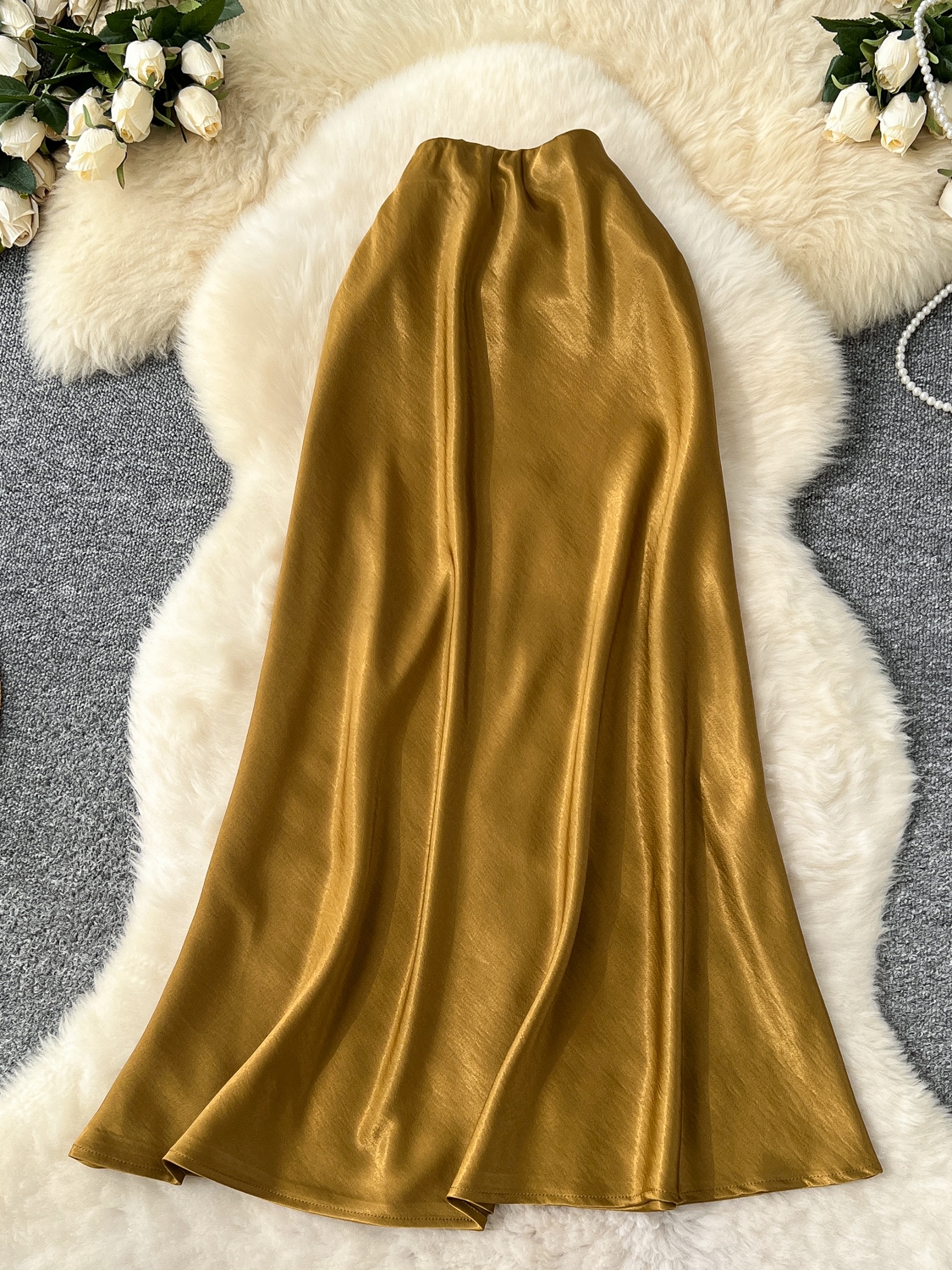 High end satin midi skirt for women 2025 new style, light luxury, high waist, slimming A-line package, hip sagging sensation, fish tail mid length skirt High end satin midi skirt for women 2025 new style, light luxury, high waist, slimming A-line package, hip sagging sensation, fish tail mid length skirt