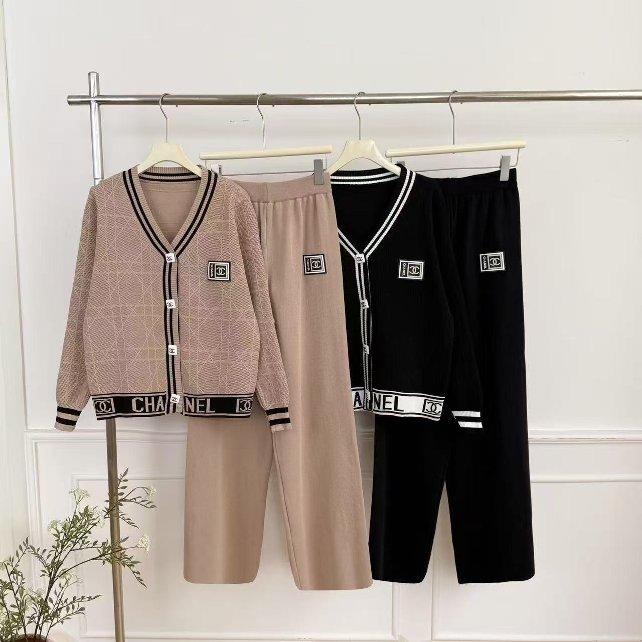 Cross border European and American women's clothing 2025 autumn and winter new sweater V-neck versatile knitted cardigan wide leg pants two-piece set Cross border European and American women's clothing 2025 autumn and winter new sweater V-neck versatile knitted cardigan wide leg pants two-piece set