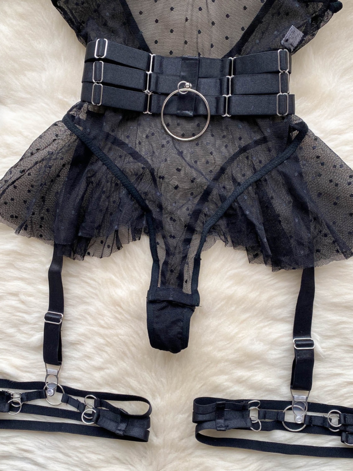 European and American Instagram influencer hot girl sexy mesh bottom suspender V-neck slimming waist cinched ruffled hem jumpsuit European and American Instagram influencer hot girl sexy mesh bottom suspender V-neck slimming waist cinched ruffled hem jumpsuit