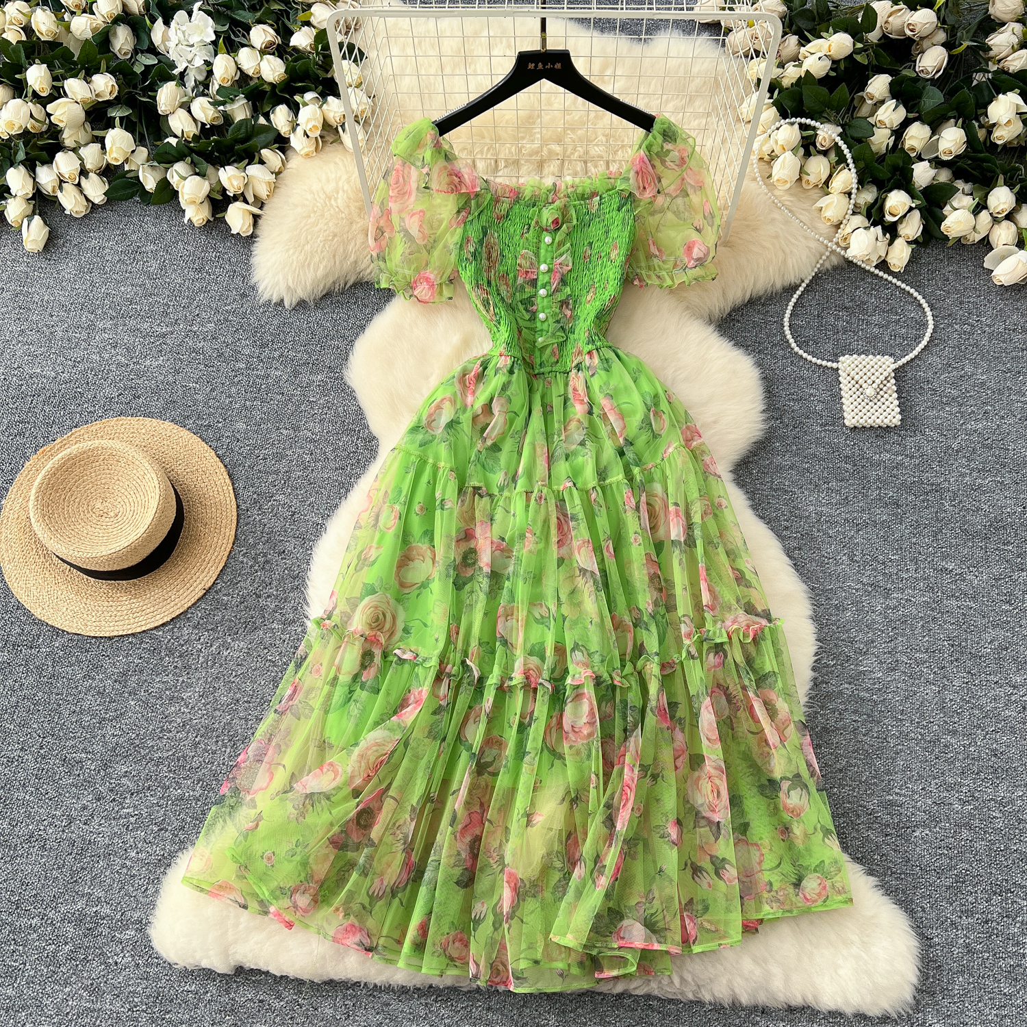 Tea break retro French gentle style floral chiffon dress for women with a cinched waist and a one shoulder puff sleeve mesh skirt Tea break retro French gentle style floral chiffon dress for women with a cinched waist and a one shoulder puff sleeve mesh skirt