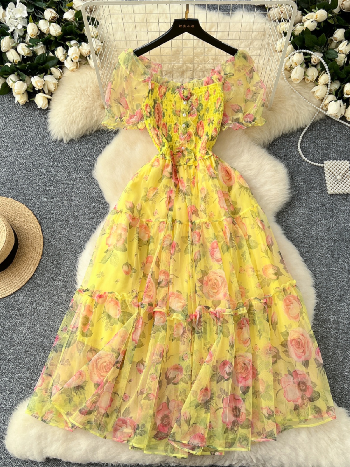 Tea break retro French gentle style floral chiffon dress for women with a cinched waist and a one shoulder puff sleeve mesh skirt