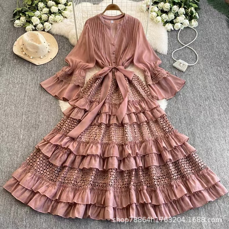 French retro court hollow lace patchwork trumpet sleeve dress with women's waist cinching temperament, knee high cake long skirt