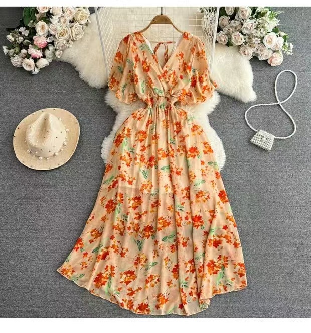 Cross border 2023 new seaside vacation dress for women in spring and autumn 2022 new sexy V-neck waist slimming and long style Cross border 2023 new seaside vacation dress for women in spring and autumn 2022 new sexy V-neck waist slimming and long style