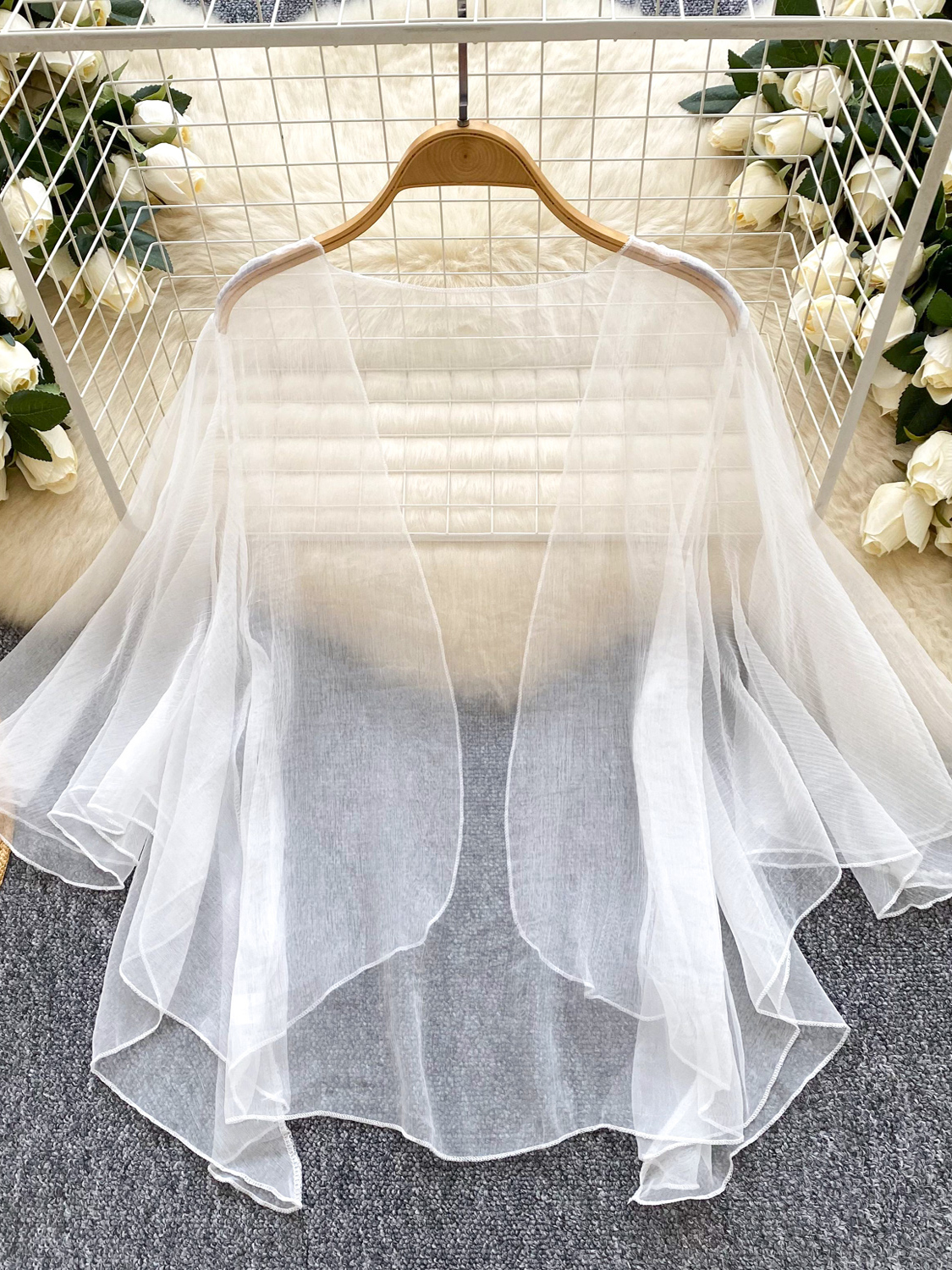 Extremely simple style solid color mesh cardigan for women in summer, loose and slimming, sweet shawl, sunscreen air conditioning shirt, top, jacket, trendy Extremely simple style solid color mesh cardigan for women in summer, loose and slimming, sweet shawl, sunscreen air conditioning shirt, top, jacket, trendy