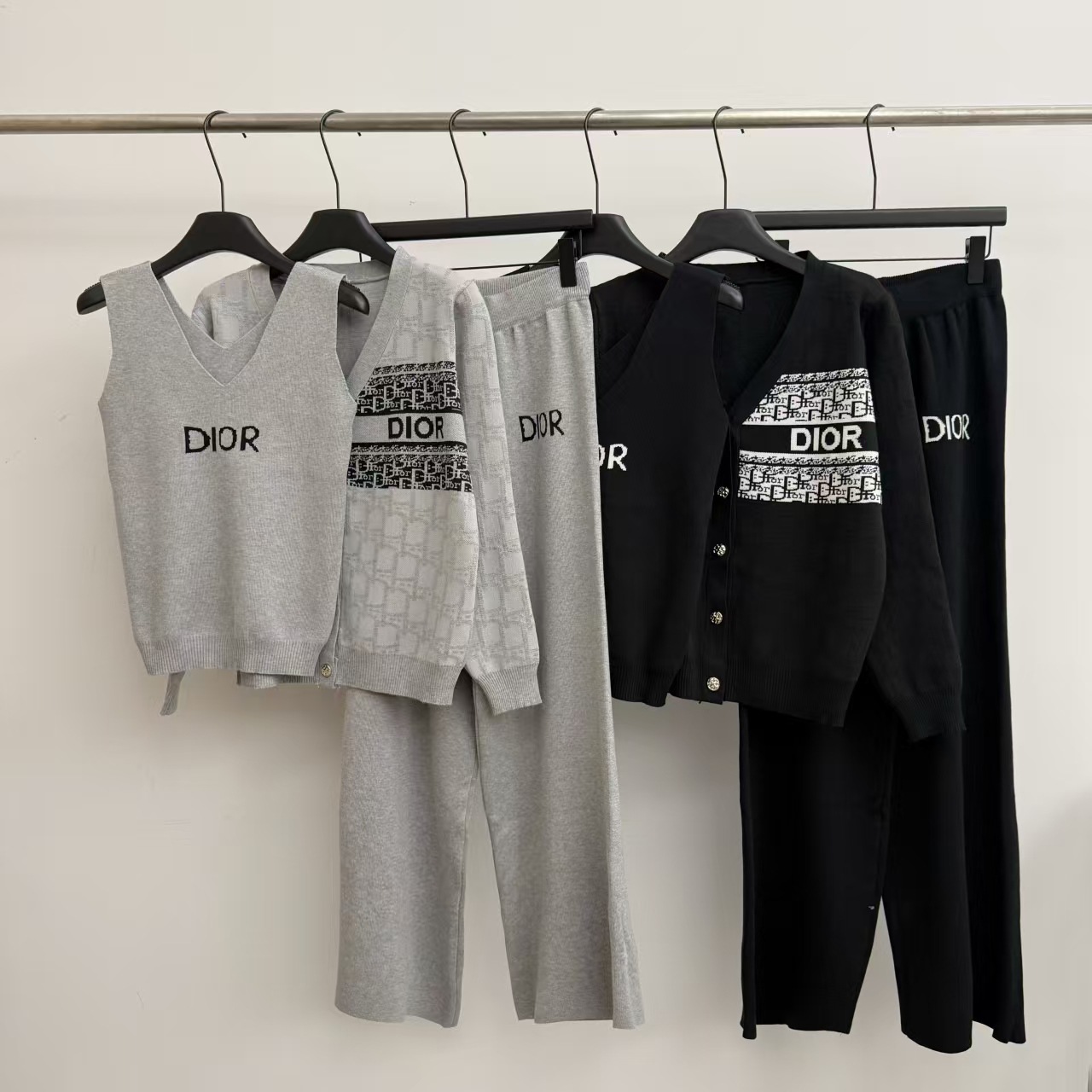 Cross border temperament knitted three piece vest cardigan wide leg pants high-end slimming suit for women 25 years lazy wearing style Cross border temperament knitted three piece vest cardigan wide leg pants high-end slimming suit for women 25 years lazy wearing style