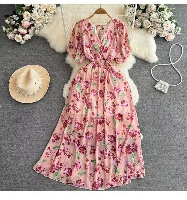 Cross border 2023 new seaside vacation dress for women in spring and autumn 2022 new sexy V-neck waist slimming and long style Cross border 2023 new seaside vacation dress for women in spring and autumn 2022 new sexy V-neck waist slimming and long style