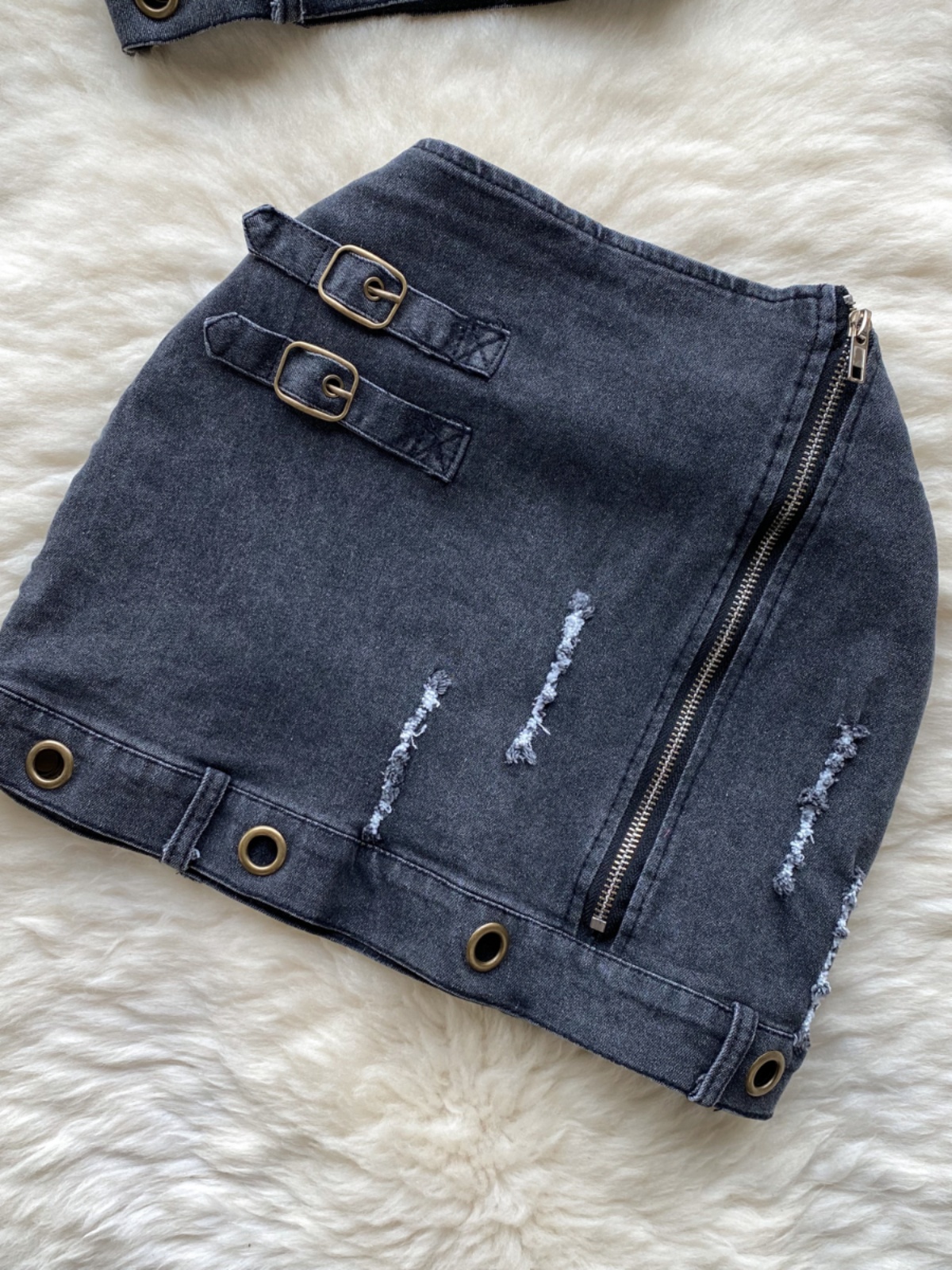 Dopamine Cool and Spicy Denim Set, Women's Summer Retro Design, Hanging Neck Strap Tank Top+High Waist Hip hugging Short Skirt Dopamine Cool and Spicy Denim Set, Women's Summer Retro Design, Hanging Neck Strap Tank Top+High Waist Hip hugging Short Skirt