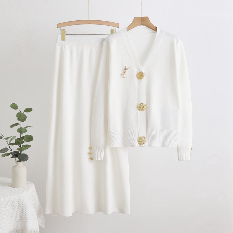 Cross border 2025 Xiaoxiangfeng Knitted Jacket New Celebrity Solid Color Cardigan+High Waist Half Skirt Two Piece Set Cross border 2025 Xiaoxiangfeng Knitted Jacket New Celebrity Solid Color Cardigan+High Waist Half Skirt Two Piece Set