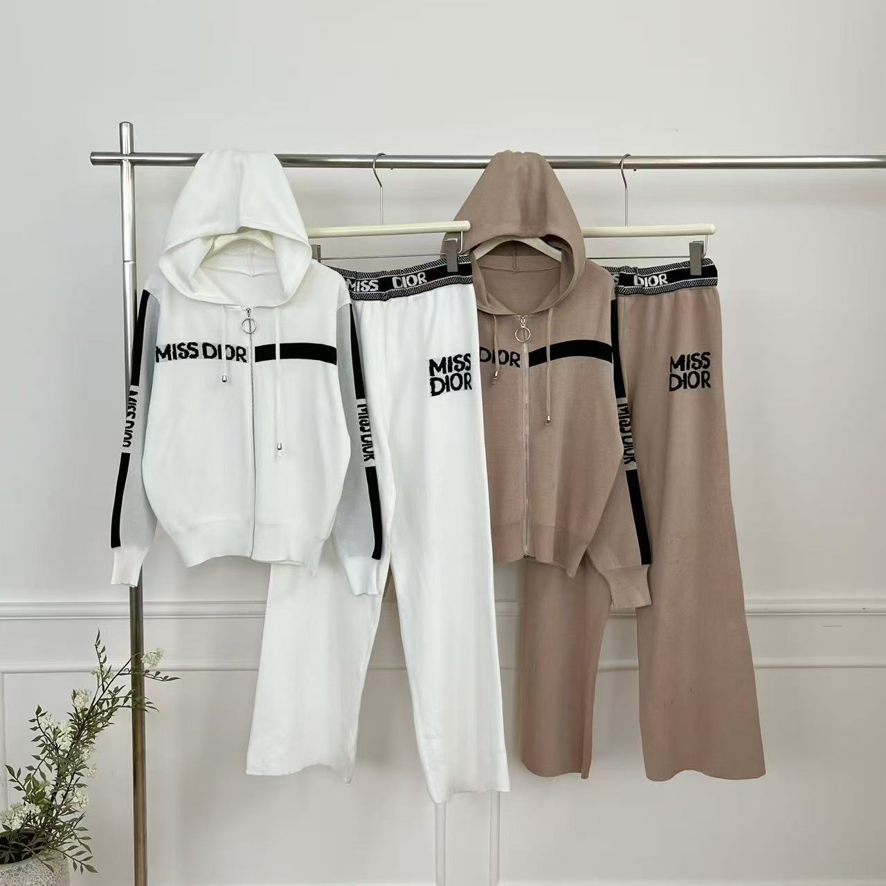 2025 New Hooded Letter Knitted Top Casual Fashion Splicing Sports Wide Leg Pants Two Piece Set for Women Cross border