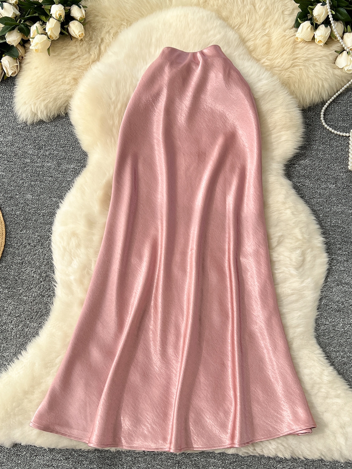 High end satin midi skirt for women 2025 new style, light luxury, high waist, slimming A-line package, hip sagging sensation, fish tail mid length skirt High end satin midi skirt for women 2025 new style, light luxury, high waist, slimming A-line package, hip sagging sensation, fish tail mid length skirt