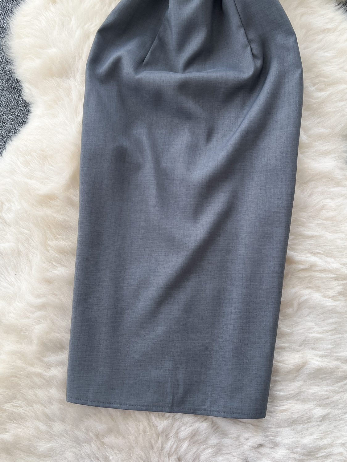 Commuting career light and mature style dress for women in the summer of 2025, with a high-end feel, tied waist, sleeveless, slim fit, and long skirt for ladies Commuting career light and mature style dress for women in the summer of 2025, with a high-end feel, tied waist, sleeveless, slim fit, and long skirt for ladies