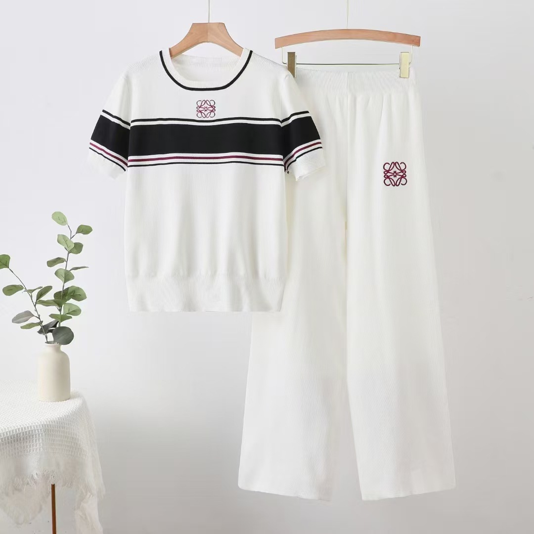 2025 Spring/Summer New Style Color Contrasting Logo Embroidered Stripe Round Leading Knitted Versatile Short Sleeve Casual Set Foreign Trade 2025 Spring/Summer New Style Color Contrasting Logo Embroidered Stripe Round Leading Knitted Versatile Short Sleeve Casual Set Foreign Trade