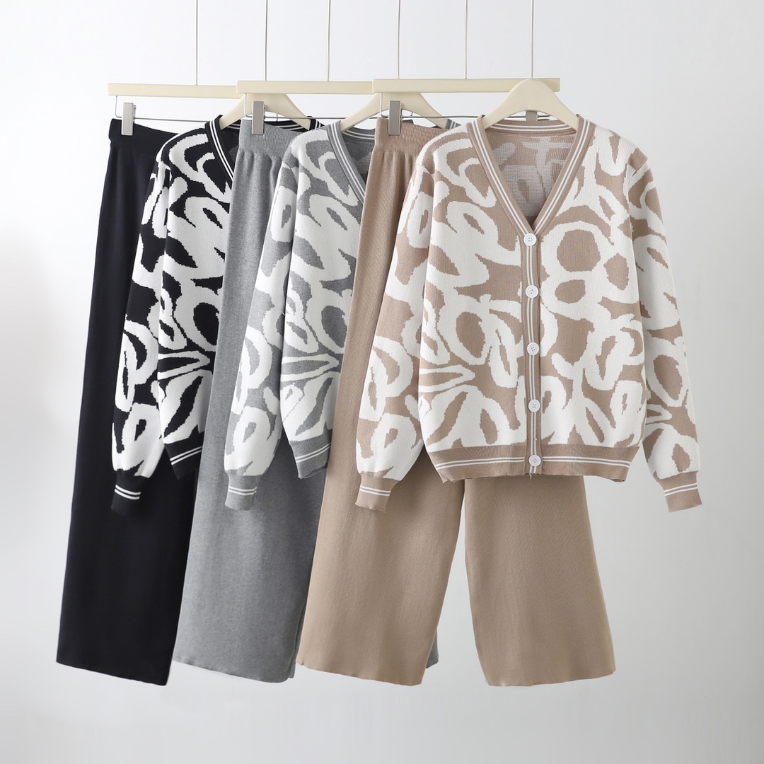 Fashion suit autumn outfit new loose leopard print cardigan knitted jacket sweater high waisted pants two-piece set Fashion suit autumn outfit new loose leopard print cardigan knitted jacket sweater high waisted pants two-piece set