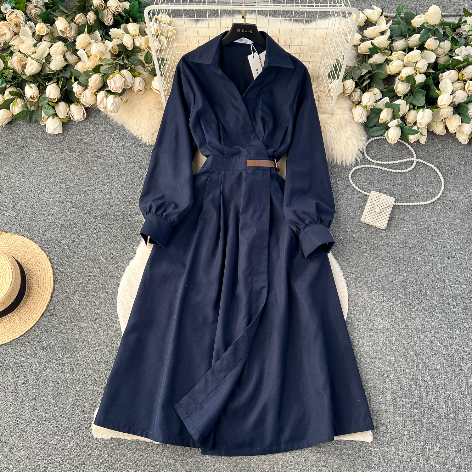 Medium length dress for women with high-end temperament, elegant lapel coat, women's design sense, niche waist cinching workwear skirt Medium length dress for women with high-end temperament, elegant lapel coat, women's design sense, niche waist cinching workwear skirt