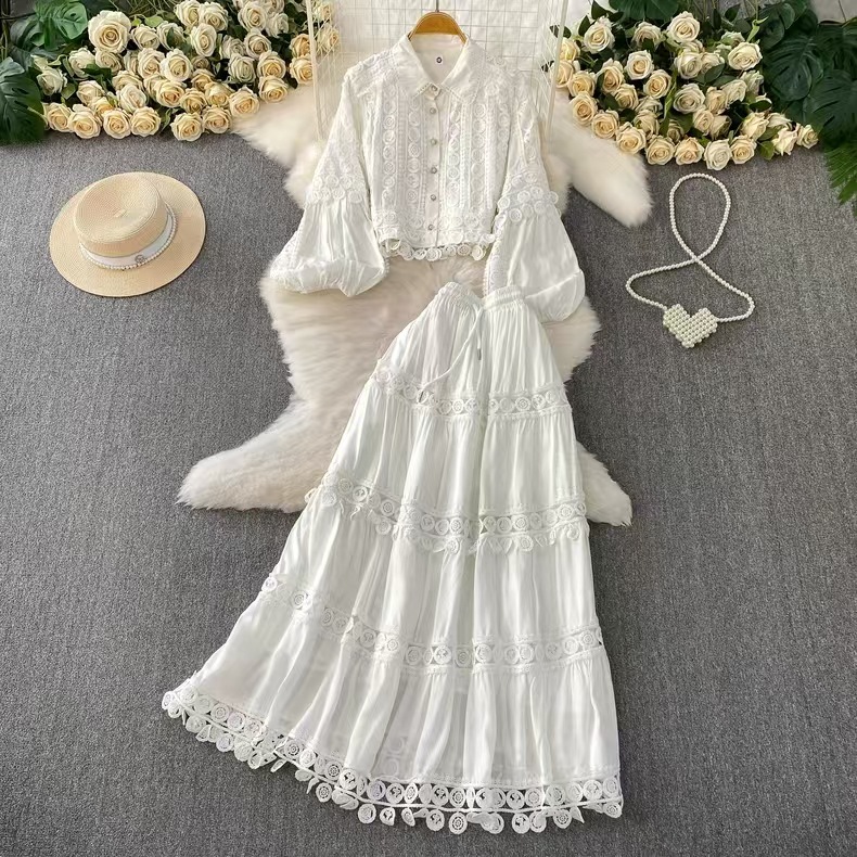 French retro heavy industry hollow lace patchwork lantern sleeve short shirt high waist large swing skirt autumn set