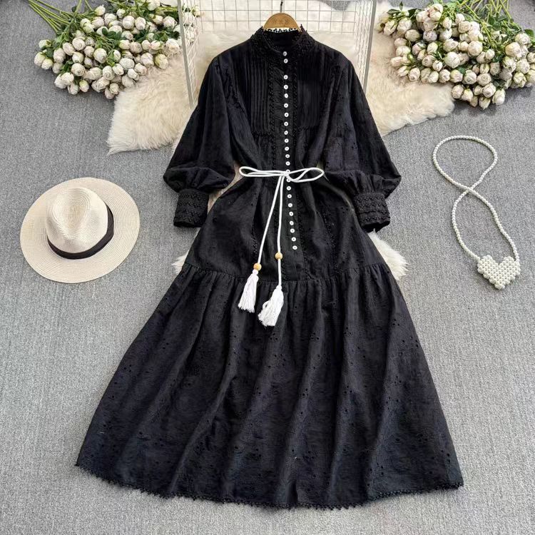 Sweet Heavy Industry Embroidered Hook Flower Lantern Sleeve Waist Dress for Women, French Style, High End, Showing Thin Temperament, Aging Long Dress